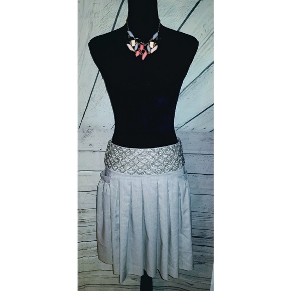 Alice + Olivia beaded skirt pleats and pockets